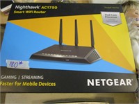 Nighthawk AC1750 Wifi Router - In box