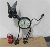 Metal cat clock