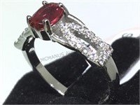 STERLING RING W/ RED & CLEAR GEMSTONES, SIZE 6.5