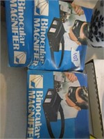 2 Binocular Magnifiers in Box