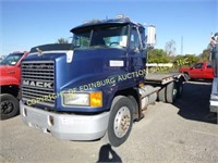 1996 MACK CH600 W/ 13'+3' T/A DOVETAIL FLATBED