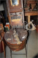 Antique Washing Machine With Ringer