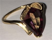 10k Gold And Amethyst Ring