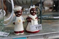MAMMY AND PAPPY SALT & PEPPER SHAKERS