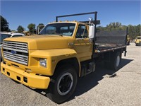 1987 Ford F700 Stakebed Truck,