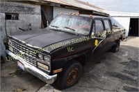 1987 Chevrolet Crew Cab 3 + 3 Ton - 454 Eng. * Ext