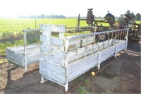 Klein Wooden Fenceline Bunk Feeder