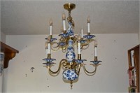 Delft 10-candle electric chandelier