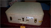 Vintage mcbrine baggage suitcase