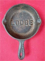 No. 00 Lodge Hammered Cast Iron Skillet