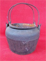 Antique Gate Mark Cast Iron Smelting Pot