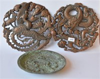 3 x various cast metal items, comprising of a