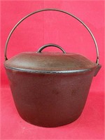 Early Lodge Cast Iron Bean Pot