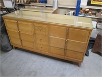 Mid Century Chest Of Drawers W/