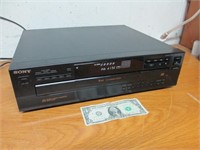 Sony CDP-C345 5 Disc CD Changer - Powers On