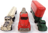 3 Vintage Metal Cars - Hubley, Ralstoy x 2