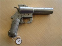 Signal Pyrotechnic Co. Flare Gun,