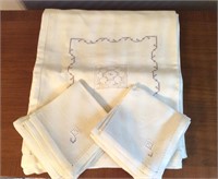Linen Tablecloth and Napkins