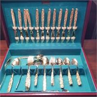 Golden Heritage (Scroll) Flatware Set with Case
