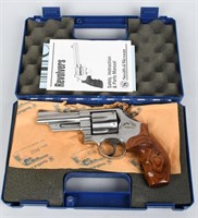 SMITH & WESSON MODEL 629 MOUNTAIN GUN 44 BOXED