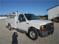 2006 Ford F-350 service body truck- VUT