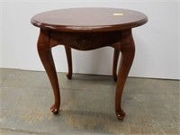 Round cherry end table