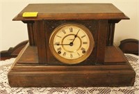 PINE CASE MANTLE CLOCK WITH KEY