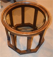 Wood end table - round with glass top