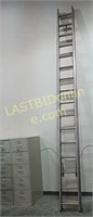 32' aluminum extension ladder