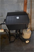 BROIL MASTER GAS BARBECUE