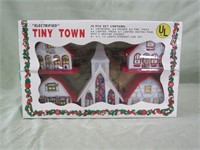 Electrified Tiny Town 18 Piece Set