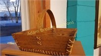 DECORATIVE WOODEN BASKET