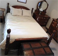 Dark Pine Queen size bed Craftmatic adjustable