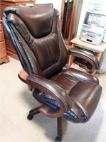 Leather Executive style open arm office chair