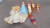 6 barbie dolls
