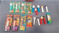 Holiday pez dispensers