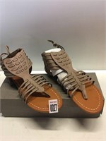 MAURICES SIZE-9 WOMENS SANDAL