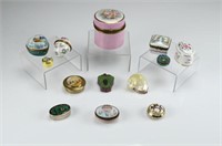 Assorted porcelain and metal boxes & compacts