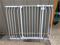 Baby / Pet Gate; White; Extended