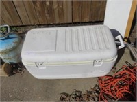 LARGE ICE CHEST