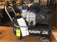 Husky 8 gallon air compressor