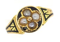 Antique 15ct gold mourning ring