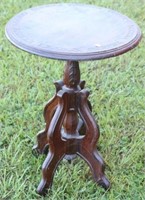 VICTORIAN STYLE ROUND TOP TABLE W/CARVED TOP AND