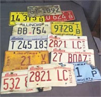 12 Illinois License Plates