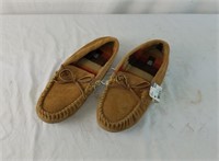 New Route 66 Slippers Moccasins Size 10