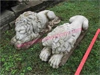 nice pair of concrete lions (about 2.5ft long)