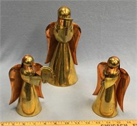 Lot of 3 brass and copper candlesticks, angels, ta