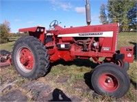 Farmall 856 Gas Tractor