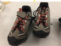 size 4 youth hiking shoes