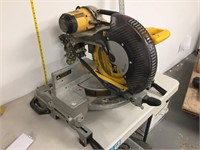 Dewalt- compound mitre saw